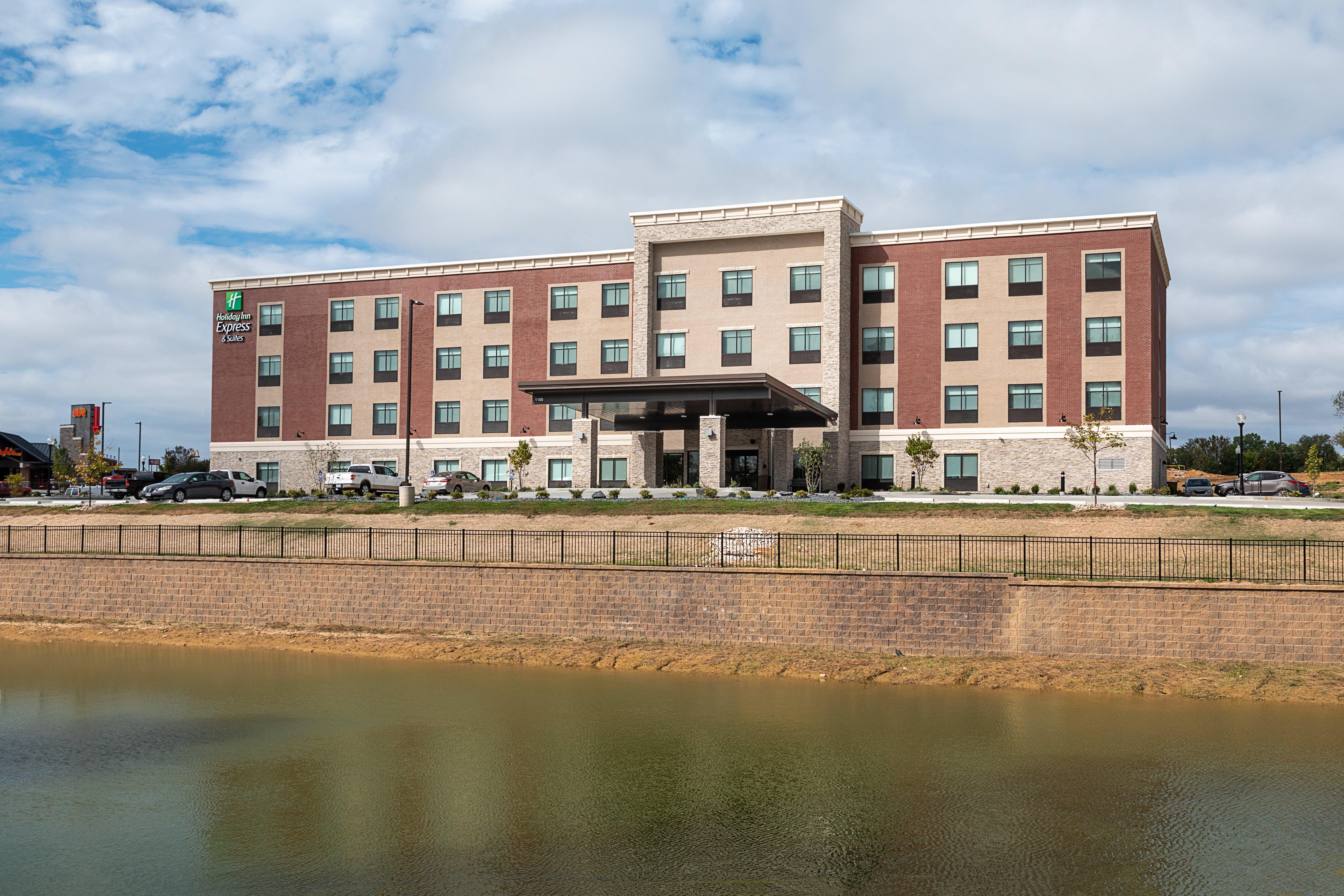 Holiday Inn Express & Suites - Wentzville St Louis West, An Ihg Hotel Exterior foto